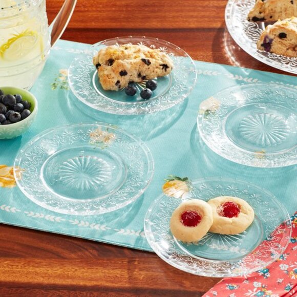 Pioneer Woman Cassie Appetizer Dessert Plates Clear Embossed Glass 4pk 6.35"dia - Picture 3 of 6